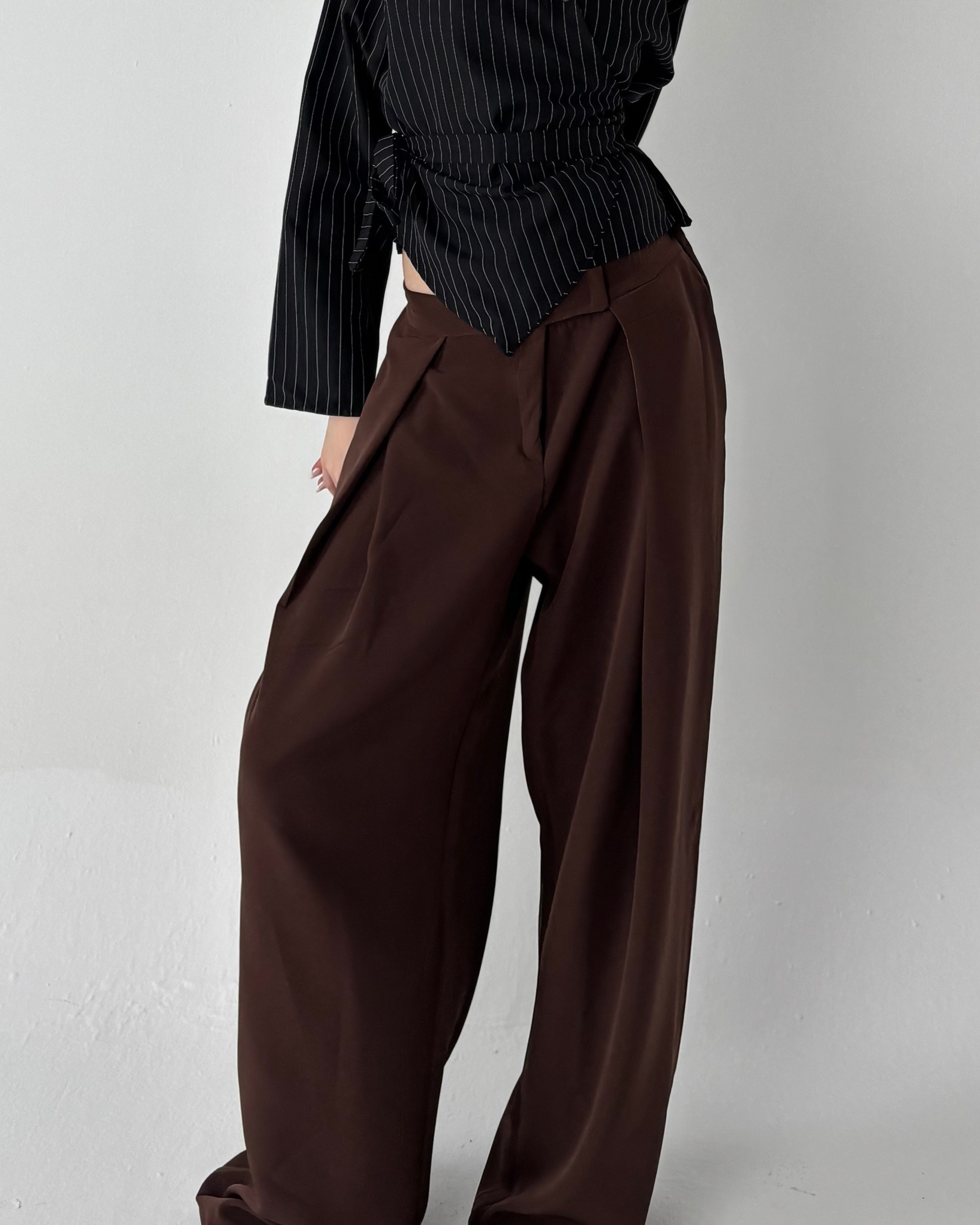 Relaxed Fit Pleated Trousers