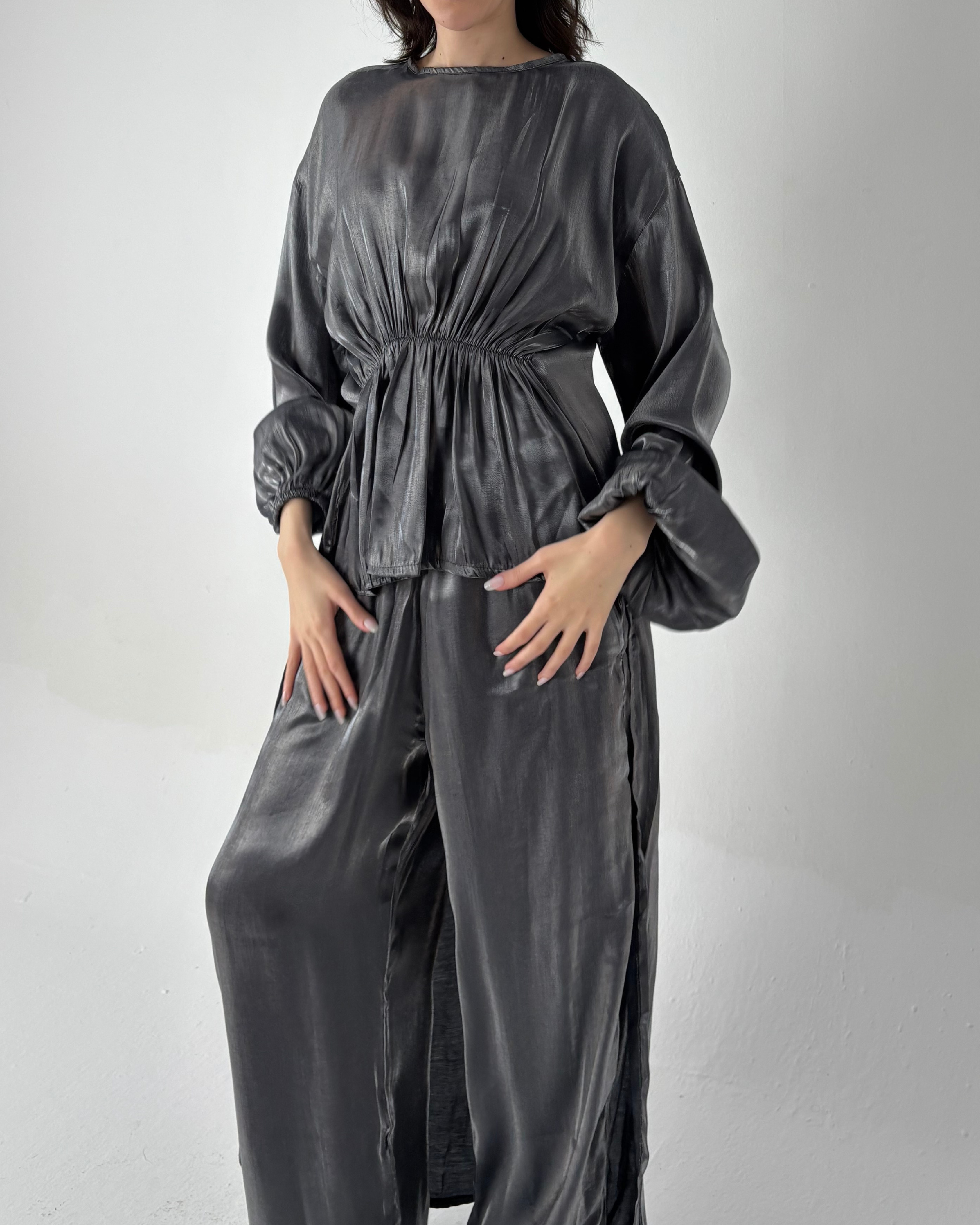 Limited Edition Luminous Set in Grey