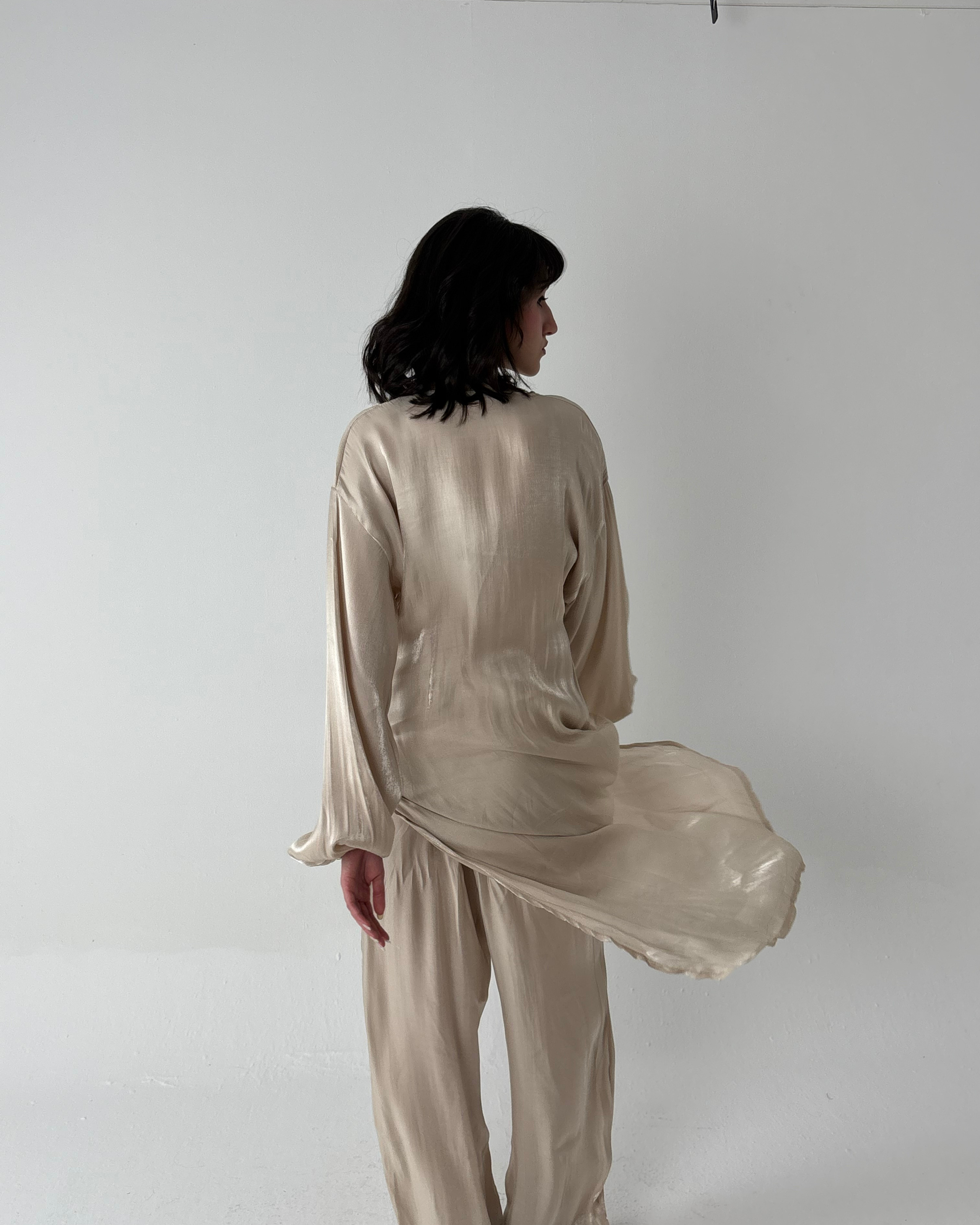 Limited Edition Luminous Set in Beige